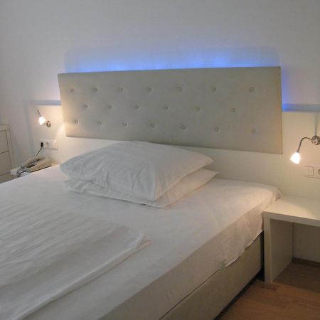 לינץ Dom Hotel מראה חיצוני תמונה