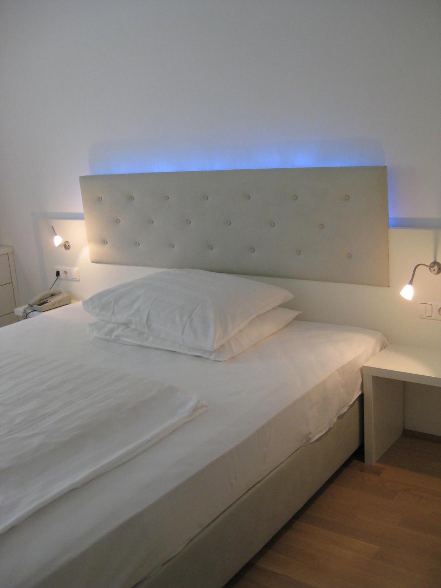 לינץ Dom Hotel מראה חיצוני תמונה