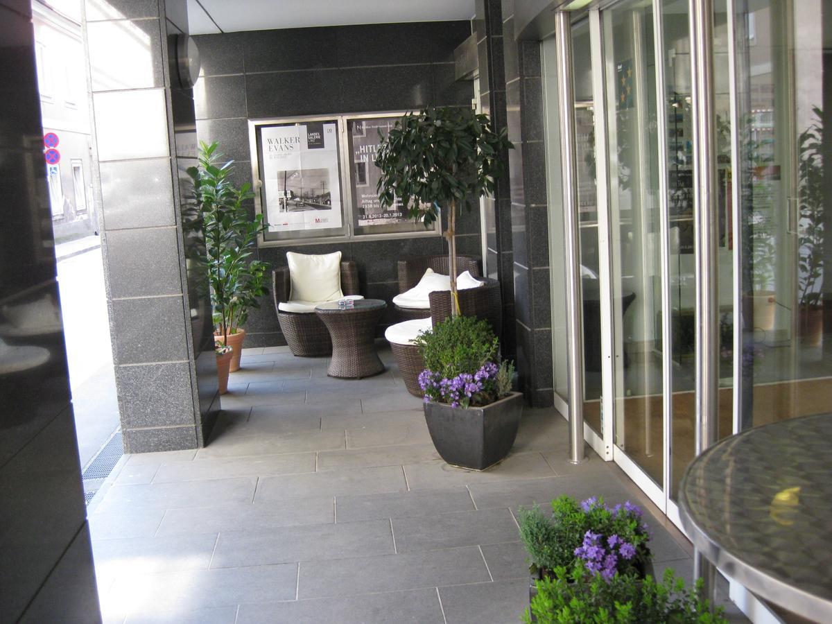 לינץ Dom Hotel מראה חיצוני תמונה